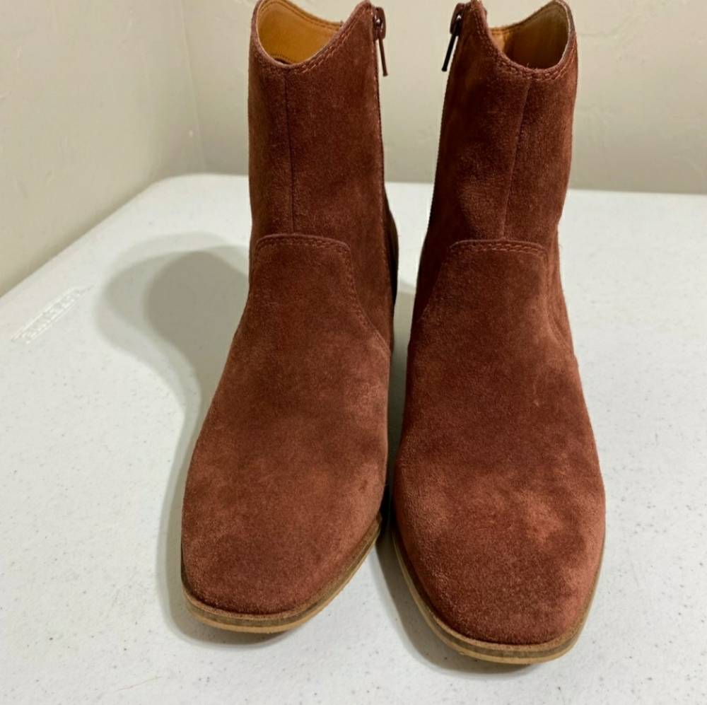 Lucky Brand Laidem Rust Suede Ankle Boot Womens Side Zip Sz 7 M EC